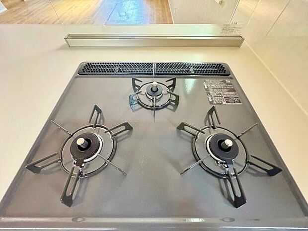 3口コンロなのでお料理がはかどりそうです。