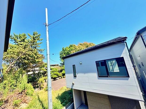 閑静な住宅街が広がる静かな場所です