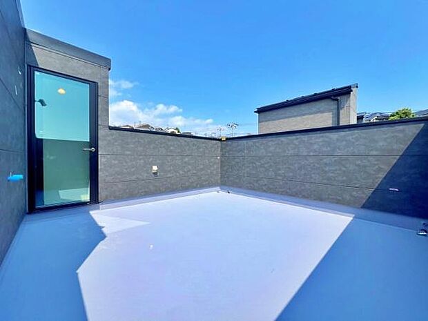 ルーフバルコニー