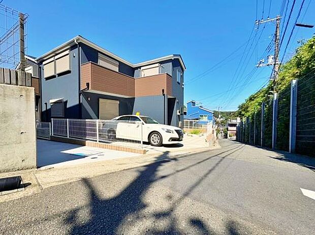 人通り車通りも少なくお子様がいらっしゃるご家庭も安心してお住まいになれます。