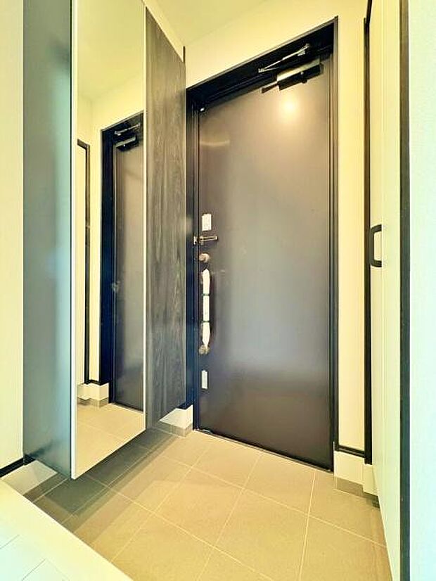 玄関を開けた時に楽しい新生活を予感させます。