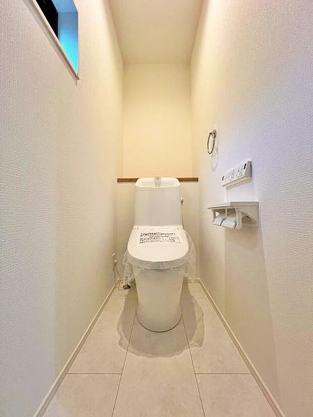 清潔感と快適さと心地よさ♪毎日使うトイレだから心地よい空間に保ちたい。もちろんウォシュレット完備。