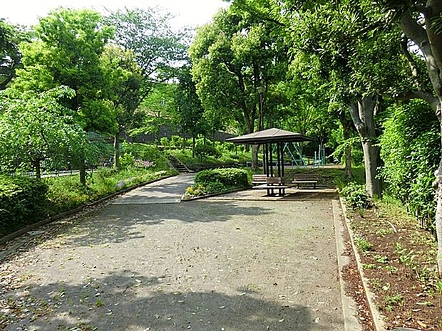 いたち川公園まで452m