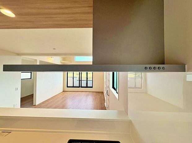 大きなレンジフード