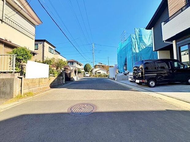 人通り車通りも少なくお子様がいらっしゃるご家庭も安心してお住まいになれます。