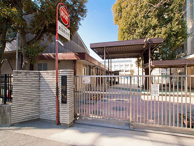 横浜市立南小学校まで808m