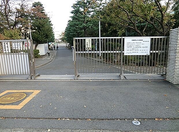 横浜市立東戸塚小学校まで1200m