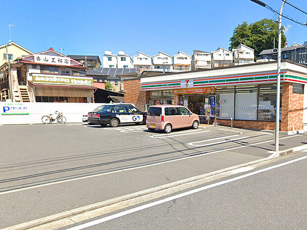 セブンイレブン戸塚矢部町北店まで1642m、ドラッグストア「クリエイト」が隣にあり、お買い物便利です。