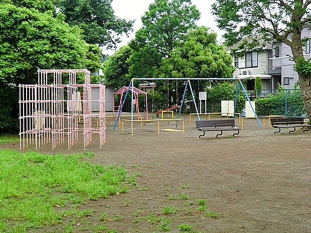 椎の実公園まで626m