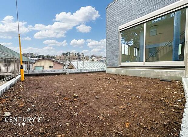 【庭】広いスペースでとても気持ちが良いですよ♪