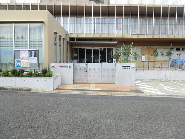 村岡保育園まで733m