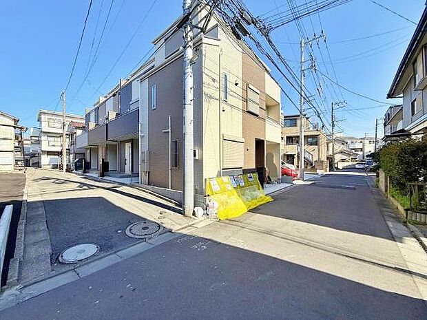 人通り車通りも少なくお子様がいらっしゃるご家庭も安心してお住まいになれます。