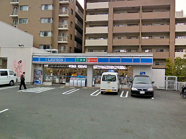 ローソン 戸塚下倉田町店まで452m、コンビニもあって便利です