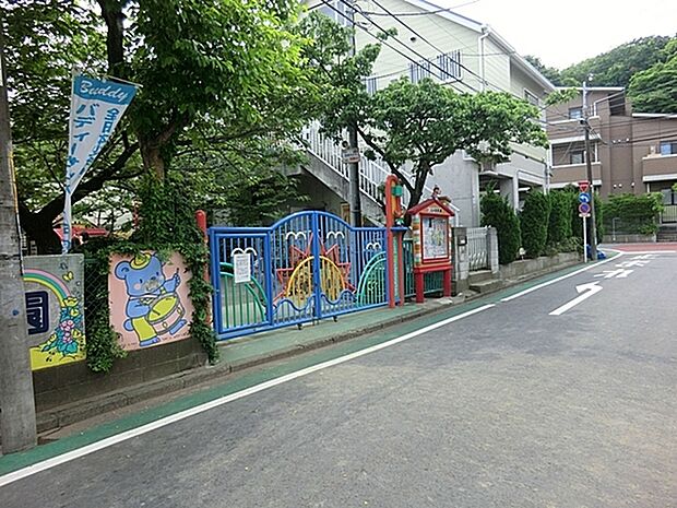 くるみ幼稚園まで561m