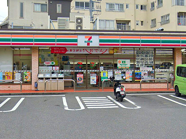 セブンイレブン横浜狩場町店まで693m