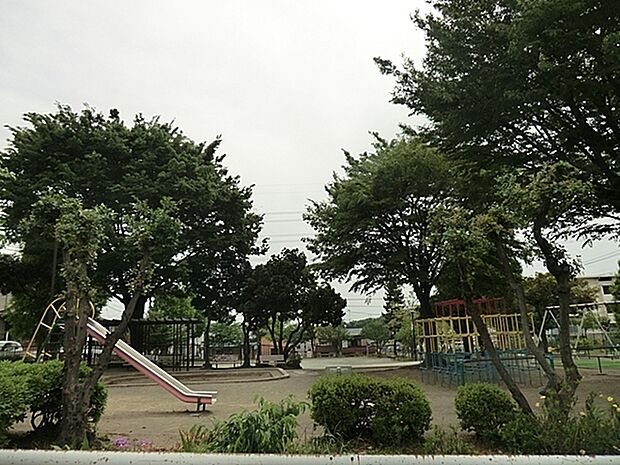 名瀬下第二公園まで437m