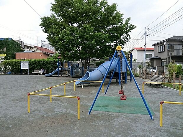亀井児童公園まで983m