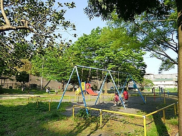 奈良町大田平第二公園まで614m