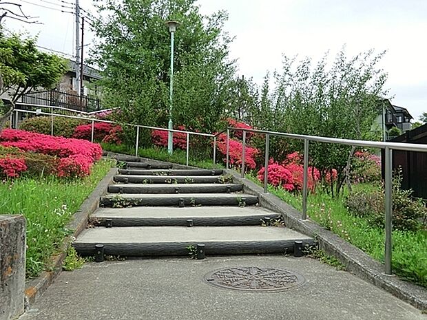 本町田見晴らし公園まで625m