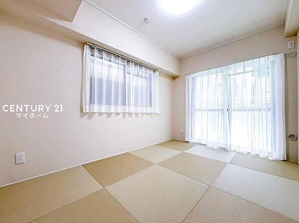 柔らかい畳の感触。あるとやっぱり落ち着きます。