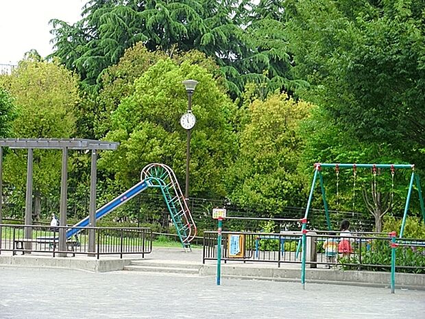 杉山原公園まで1211m