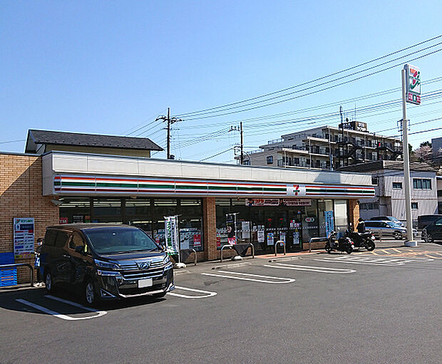 セブンイレブン横浜上川井町店まで1241m、国道16号沿いにあるコンビニです