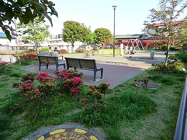 平戸中公園まで359m