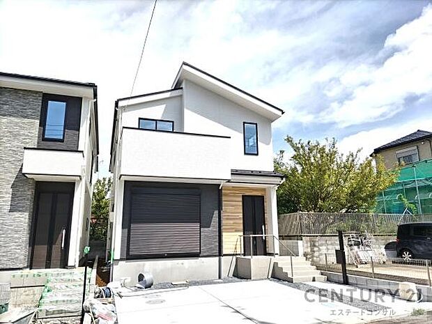 建築中、完成間近です。