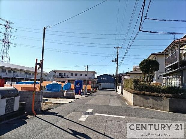 車通りの少ない静かな住環境です♪