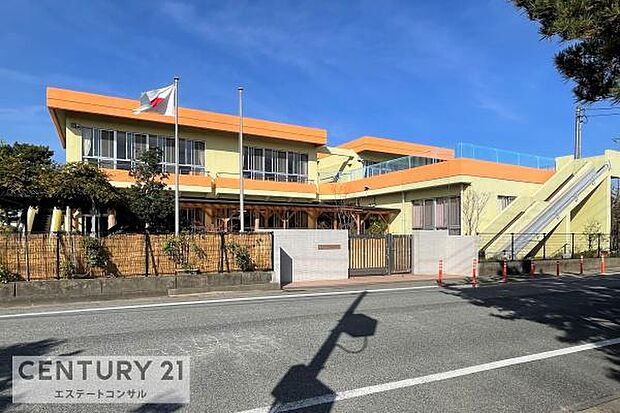 社会館吾妻保育園まで977m