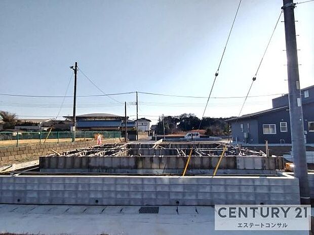 基礎工事中です