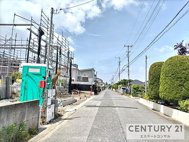 車通りの少ない静かな住環境です♪