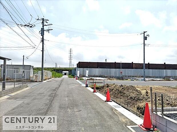車通りの少ない静かな住環境です♪