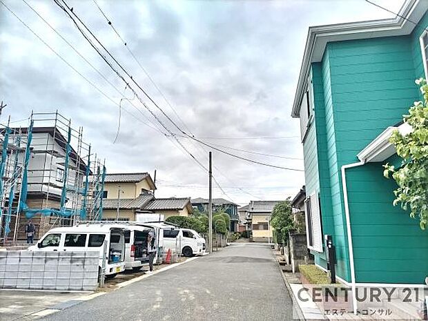 車通りの少ない静かな住環境です♪