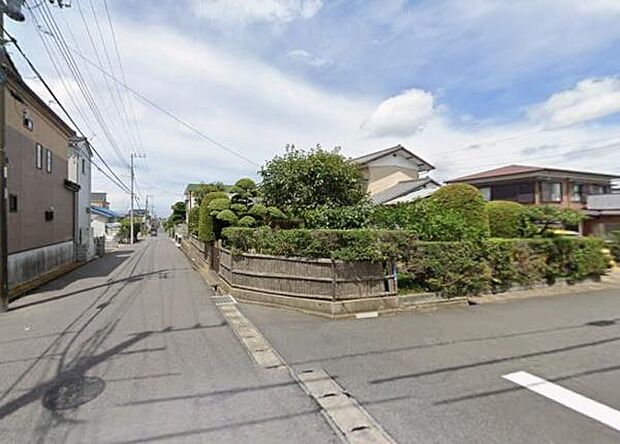 車通りの少ない静かな住環境です♪