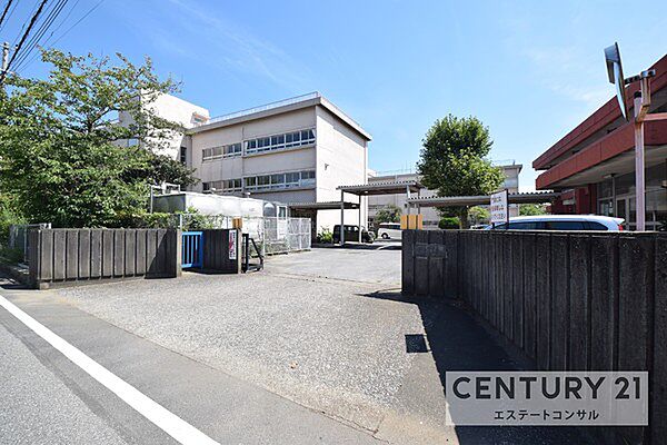 木更津市立巌根小学校まで1027m