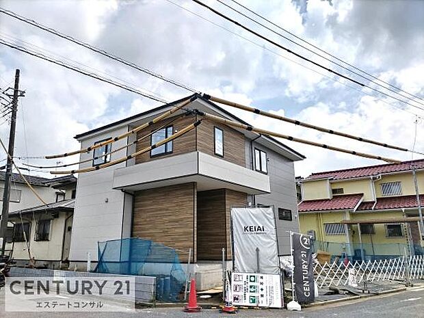 外構工事中、完成間近です