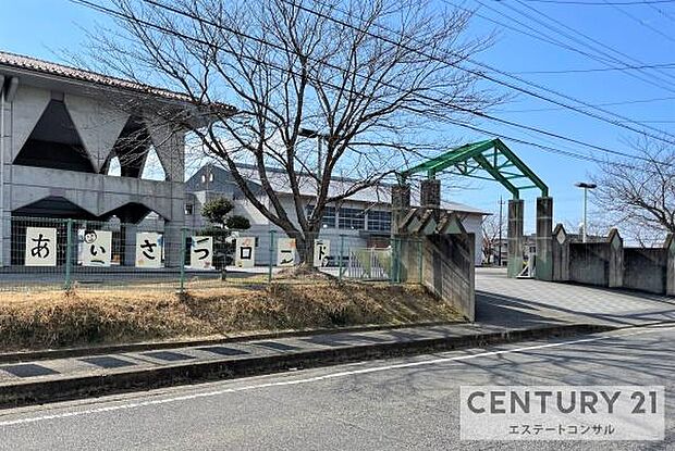 君津市立外箕輪小学校まで892m