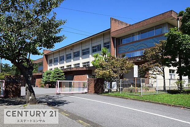 君津市立北子安小学校まで884m