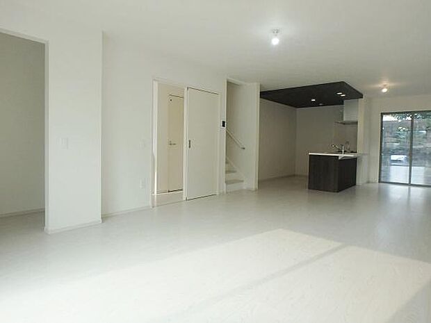 リビングを中心とした家族団らんのLDK