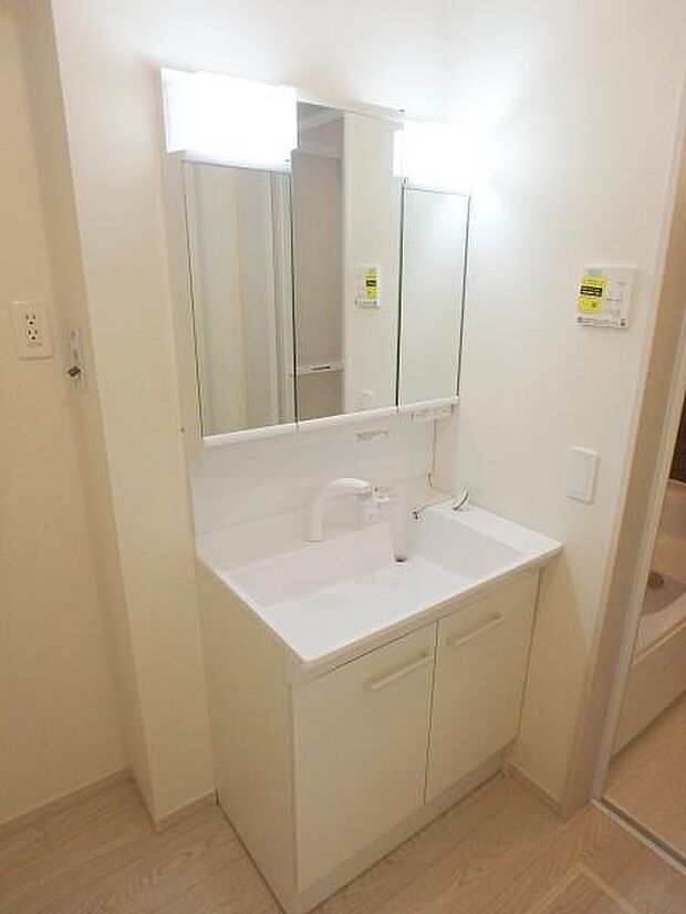 慌ただしい朝にもゆとりの洗面室