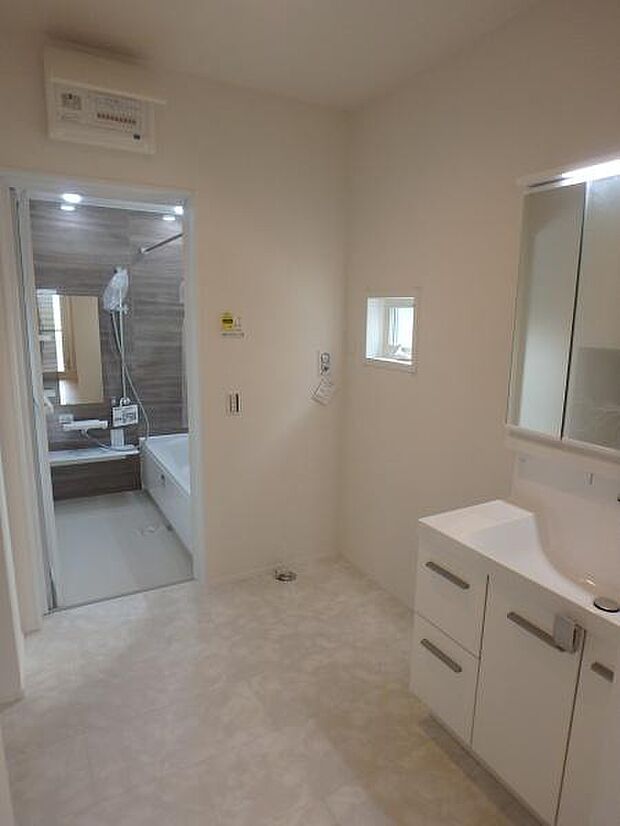 玄関にはシューズクローク!