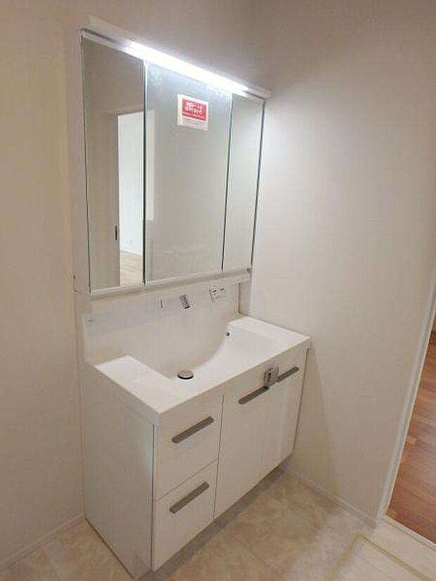 慌ただしい朝にもゆとりの洗面室