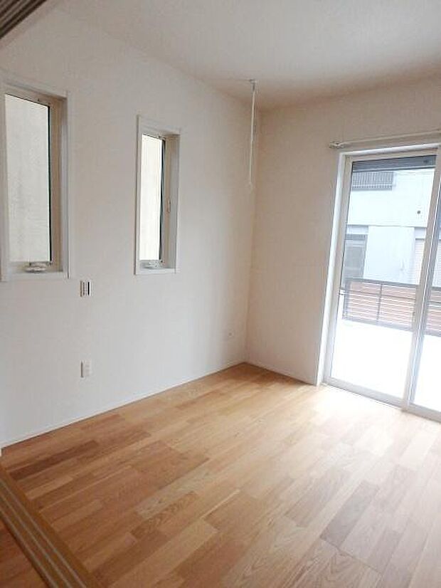 1階洋室!趣味の部屋などに!