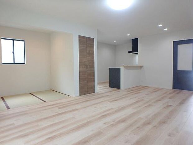 リビングを中心とした家族団らんのLDK