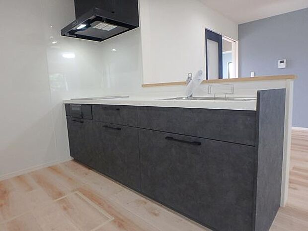 対面キッチンいつも家族の様子がわかります