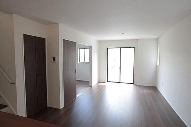 リビングを中心とした家族団らんのLDK