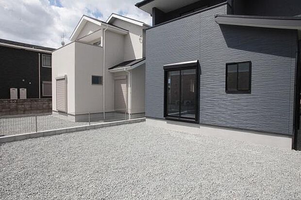 ゆとりある庭でのんびり過ごしたい方へ！