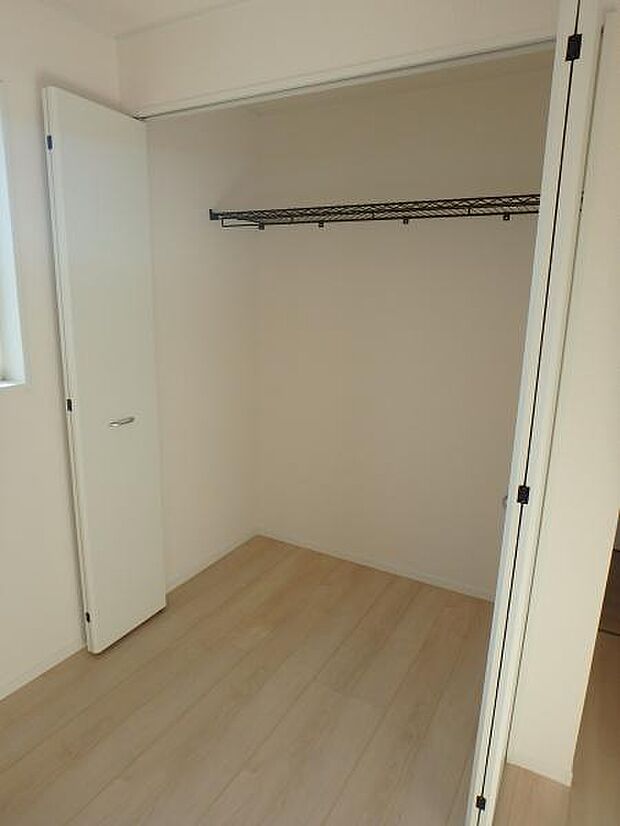 収納があるので部屋を広く使えます！