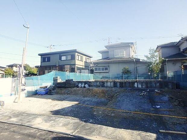 現在建築中です!